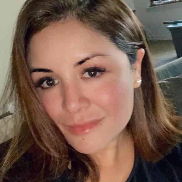 Meet your Posher, Darla Guillen Gilthorpe - Picture 1 of 1